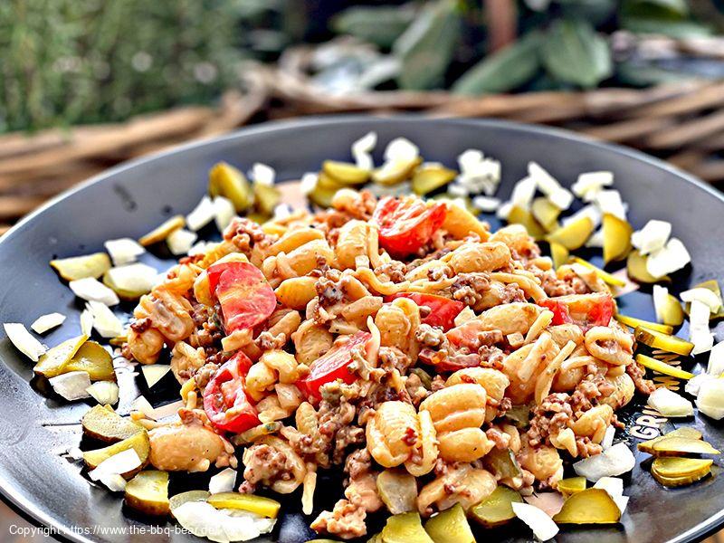 Cheeseburgerstyle Nudelsalat
