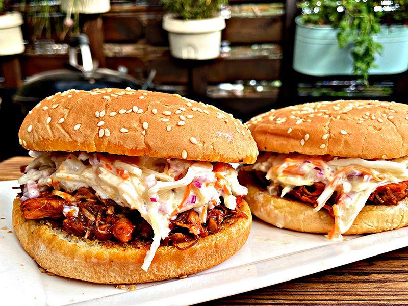 Pulled Jackfruit Burger