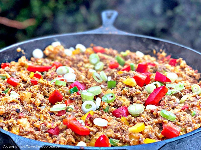 Schnelles Camper Frühstück / BBQ Bauernfrühstück