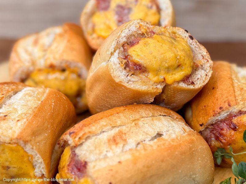 Chili Cheese Frikadellen Brötchen / Party Brötchen